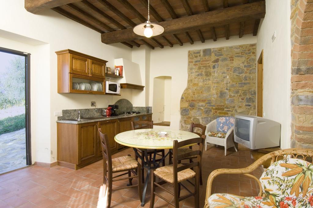 Agriturismo Campo Lungo San Donato in Poggio 객실 사진
