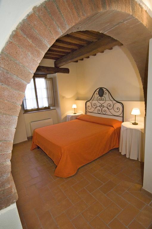 Agriturismo Campo Lungo San Donato in Poggio 객실 사진