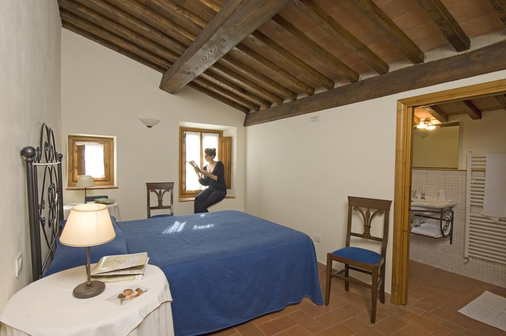 Agriturismo Campo Lungo San Donato in Poggio 객실 사진