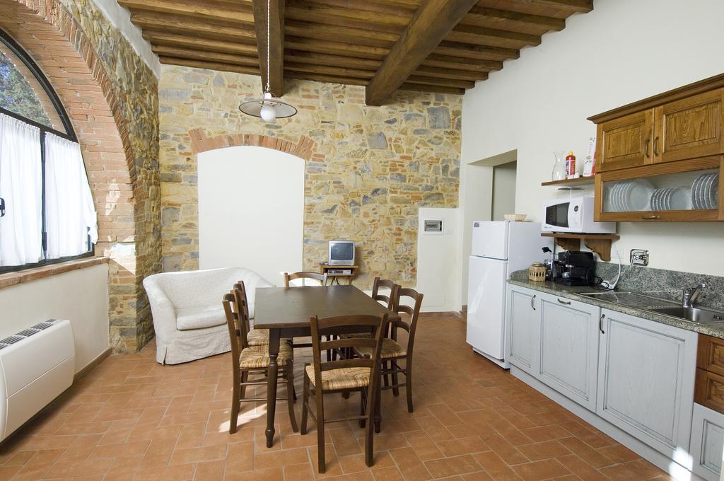 Agriturismo Campo Lungo San Donato in Poggio 객실 사진